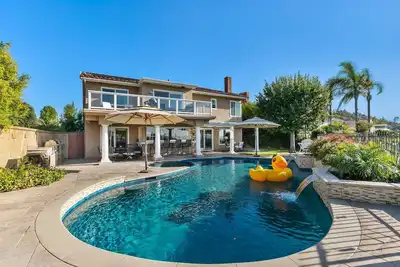 Image de Mission Viejo Villa with Pool