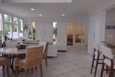 Image de Hanga Roa, gated community, beach, security all year round!