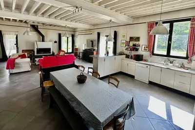 Image de Maison de campagne spacieuse et au calme. 5ch/2sdb. proche Paris & Disneyland