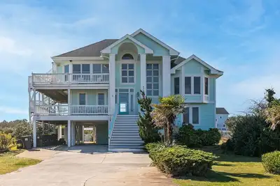 Image de Summer Dream - Corolla, Whalehead, 300 Yds to Beach, Ocean View, Foosball, Pool, Hot Tub, Pets Ok