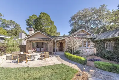 Image de 3839 Lucky Lotus, Beautiful Custom Home Near Town