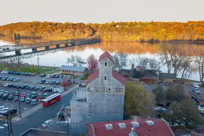 Image de Commander-North Bin. Dt Stillwater. River Views!