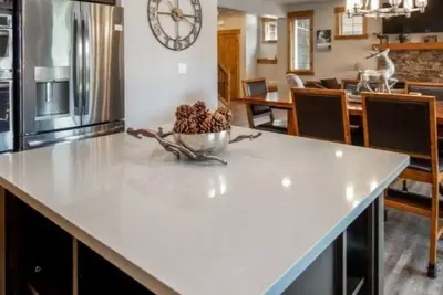 Image de Suncadia 4 Bdrm Lodge Inspired Townhome on Driving Range