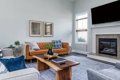 Image de New Pinehurst Home- Sleeps 12!