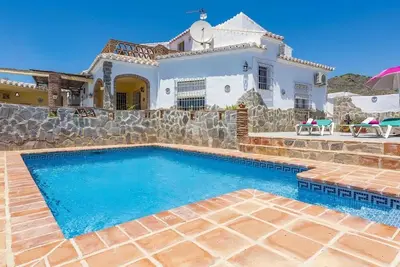 Villa Aránzazu Nerja by Ruralidays