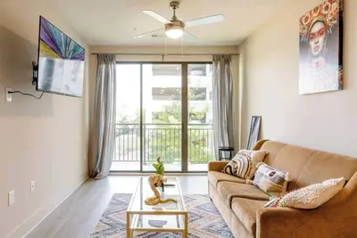 Image de Luxury Condo In Midtown