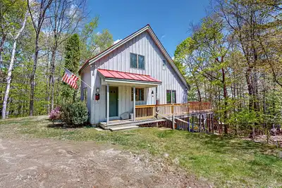 Image de Inviting Okemo ski mountain home, two house walk to ski slope!