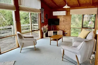 Image de Perfect Location on the Water's Edge