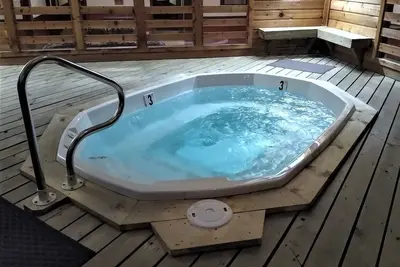 Image de Hot Tubs! Family-Friendly 3 Minute Walk 2 Slopes 1-Br/1-Bath