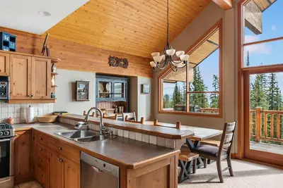 Image de Coyote Creek-Large Ski In/Out, Amazing View/HotTub