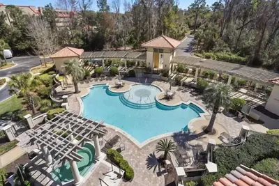 Image de 3 Bedroom/3 Bathroom Vibrant and Fun Villa - Gated Complex - Harbour Views