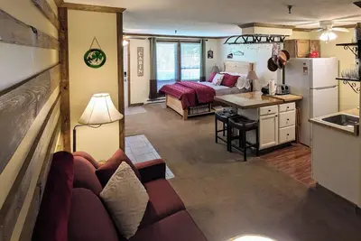 Image de Spacious 1st Flr Studio 3 min Walk 2 Slopes, Bike-friendly, Ridgewood #50