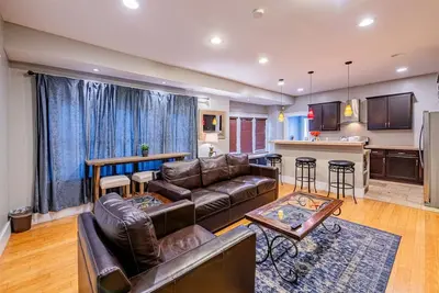 Image de Downtown Adobe - 3 bedroom