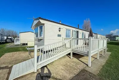 Image de Beautiful caravan at Manor Park Holiday Park in Hunstanton ref 23060w