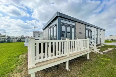 Image de Modern 6 berth caravan at St Osyth Beach in Essex ref 28002sv