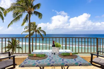 Image de Amazing Oceanfront Views from 2bd/2bath Top-Floor Condo with A/C