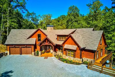 Image de Newly Built, Waterfront Lodge on Talona Creek with Game Room, Home Theater, WiFi