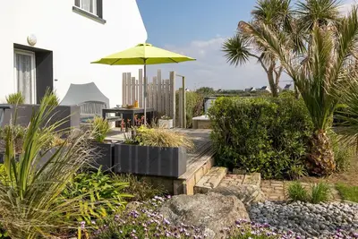 Image de Maison de vacances privée avec Wifi, bain à remous, Tv, terrasse, animaux admis, parking
