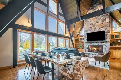 Image de Riverhaven! Gorgeous A-Frame On St Joe River! !
