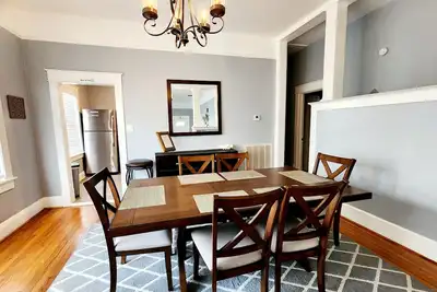 Image de Modern Two Bedroom Home!