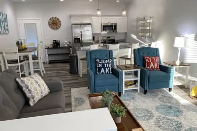 Image de Three Seasons -4 Bedroom Villa Great location in Osage Beach