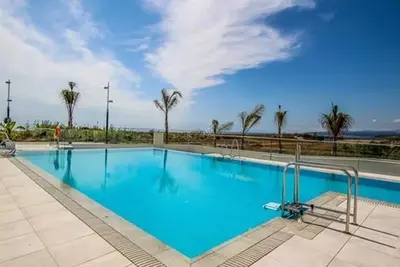 Image de Appartement \"Sunrise Panorama\" avec vue sur la mer, piscine, Wi-Fi, balcon et terrasse