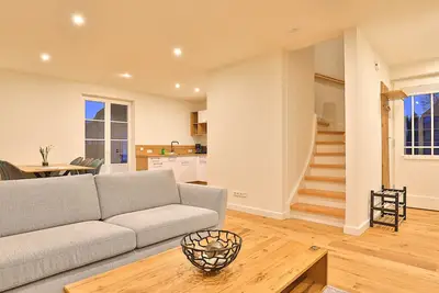 Image de Experience more in the dream garden.