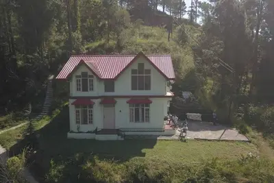 Image de Shantivan. . . . The hidden heaven. . . . <br>Exotic farm cottage. . . .