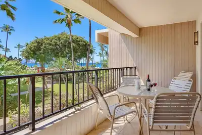 Image de Kaanapali Alii 225 - Expansive 2br Interior Corner Remodel w/ Partial Ocean Views!