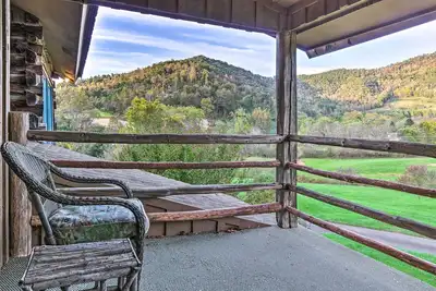 Image de River Access + Mtn Views: Cullowhee Lodge!