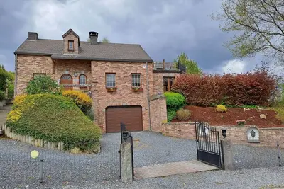 Image de Maison de vacances avec terrasse et jacuzzi א Vielsalm