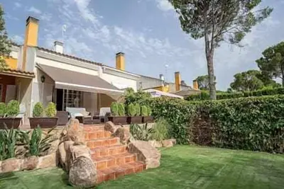 Image de Jardines del Lago House
