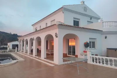 Image de Villa located in the charming countryside of Andalucia.