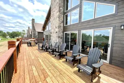 Image de Antelope Lodge Ada Lake View w/Pickleball Court!