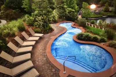 Image de 2 Bedroom Condo