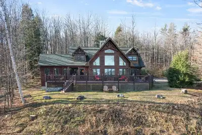 Image de Private Lincoln Log Luxury Lodge in the Adirondacks