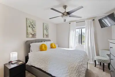 Image de Beautiful condo in the heart of everything Scottsdale has to offer