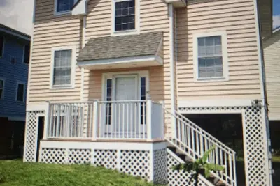 Image de Steps From The Beach and Minutes to The Boards - Now Includes Linens