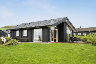 Image de Belle maison à Haarby avec WiFi