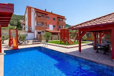 Image de Superbe appartement à Banjol avec WiFi