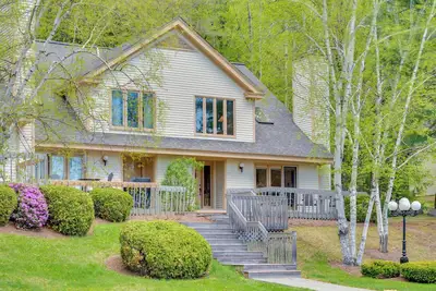 Image de Charming Jackson Mountain Retreat on Golf Course!