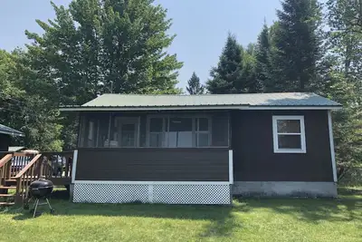 Image de Pets & kid Friendly, direct access to Atv& snow trails, private dock
