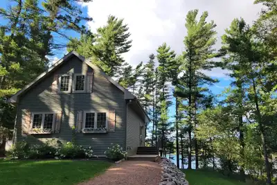 Image de Fish Lake Escape with Hot Tub & Pontoon Rental