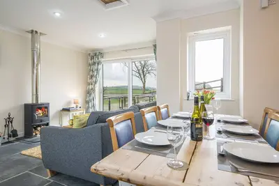 Image de Luxury cottage with private Indoor hot tub & private woodlands walks