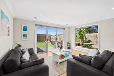 Image de Seahaze family retreat near beach and golf