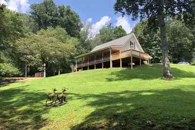 Image de A Restful Creekside Getaway