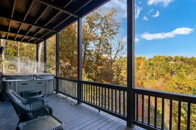 Image de 2 Masters + Theater + Sauna + Mtn Views + Hot Tub