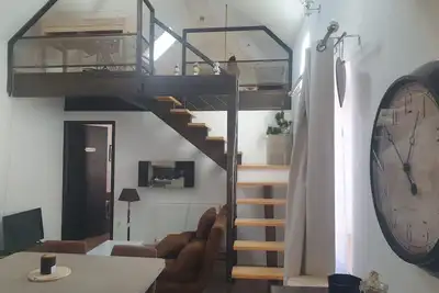 Image de Gîte cosy refait à neuf, très proche du centre ville mais au calme