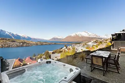 Image de Premium Holiday Home with Stunning Views and Spa