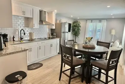 1 Room w Queen bed and full size sofa bed